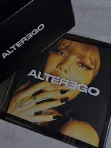 Altergo box signed and jisoo cd
